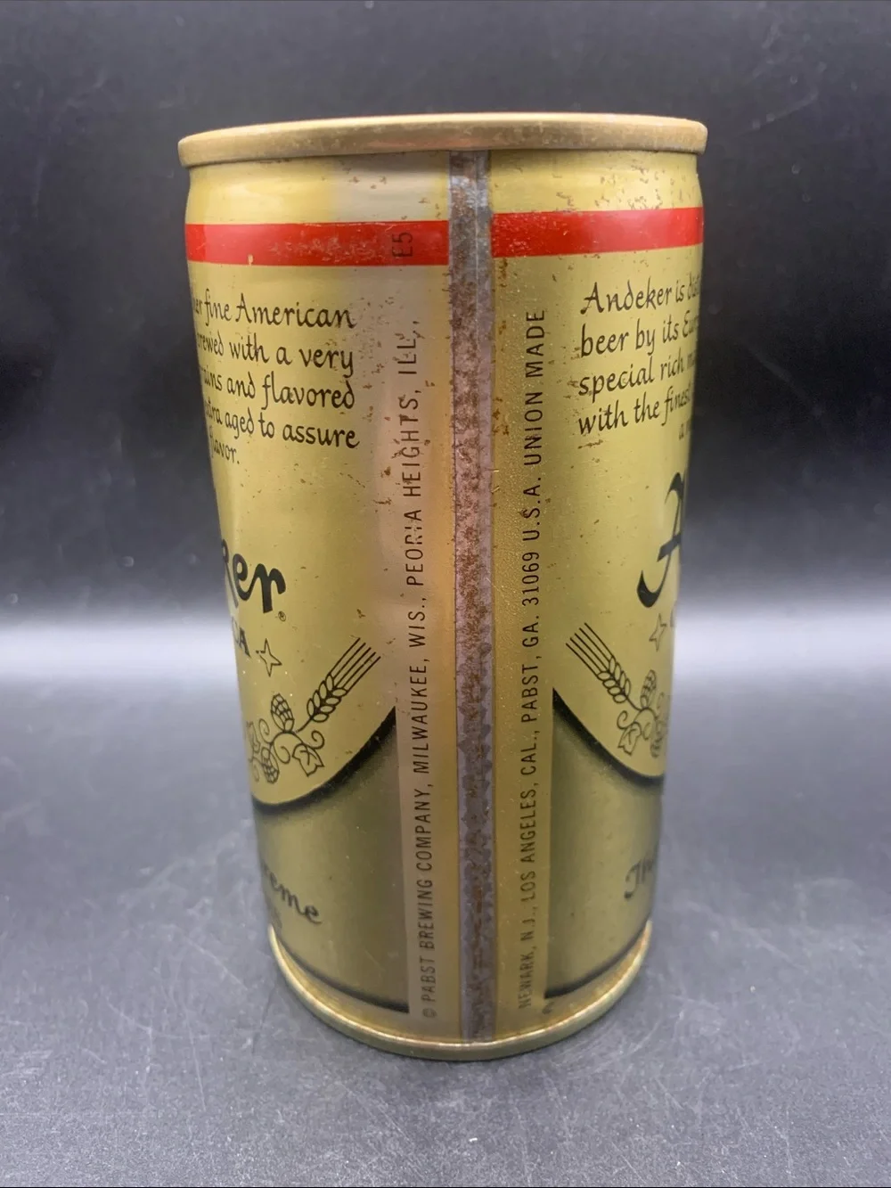 Andeker collectors breweriana can